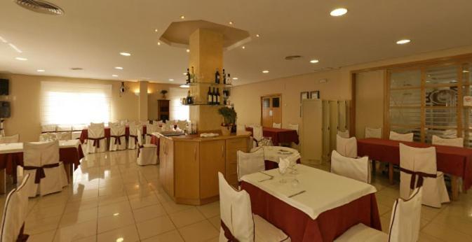 Hotel Ciutat De Carlet Exterior photo